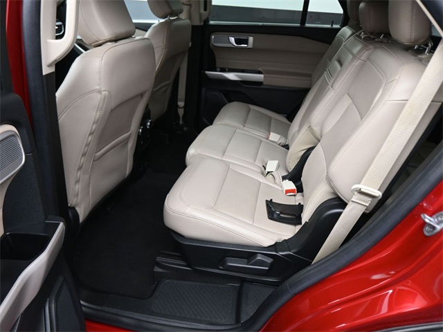 2023 Ford Explorer Limited photo 16