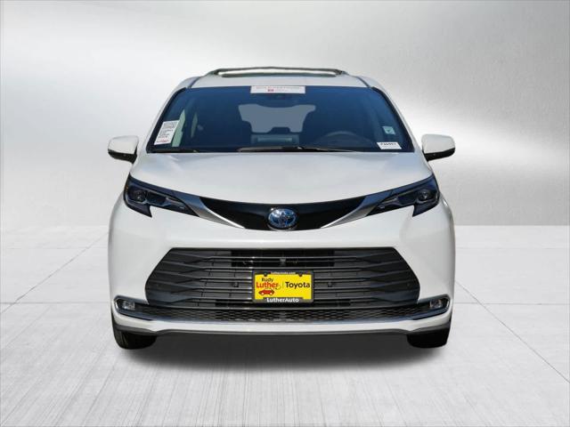 Certified 2024 Toyota Sienna Platinum with VIN 5TDERKECXRS207614 for sale in Golden Valley, Minnesota