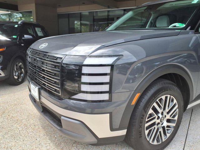 2026 Hyundai Palisade SEL photo 2