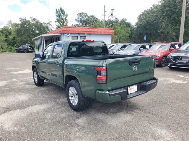 2023 Nissan Frontier SV photo 3