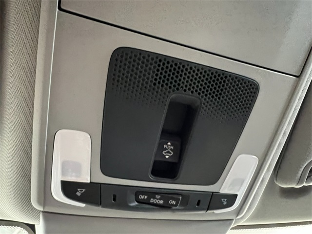 2025 Acura Integra Base photo 26