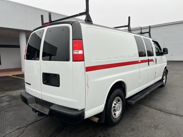 2019 Chevrolet Express 3500 Work Van photo 3