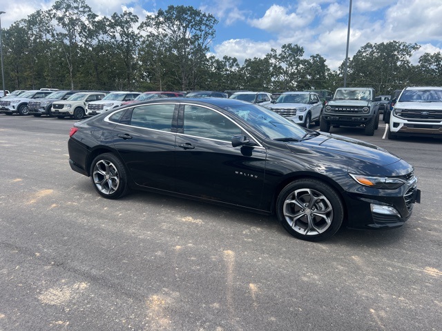 2024 Chevrolet Malibu 1LT photo 4