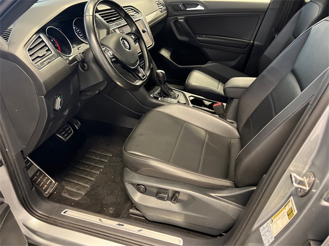 2021 Volkswagen Tiguan SE R-Line Black photo 5