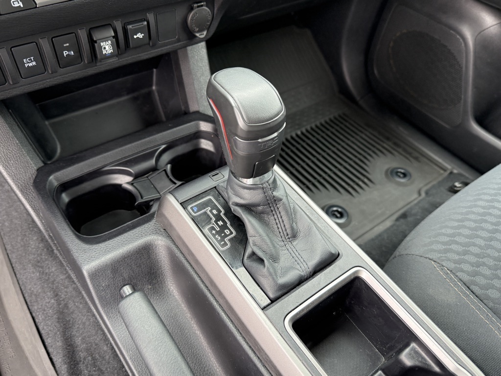 2022 Toyota Tacoma SR5 Trail Edition photo 25