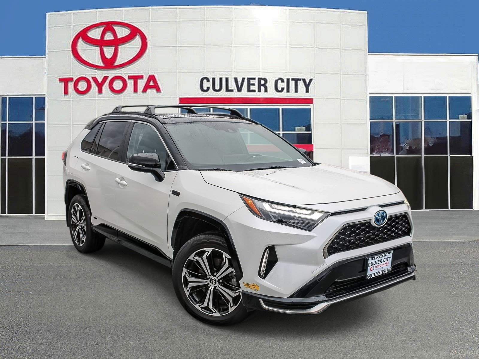 2022 Toyota RAV4 XSE