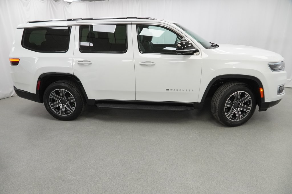 2023 Jeep Wagoneer Base photo 7