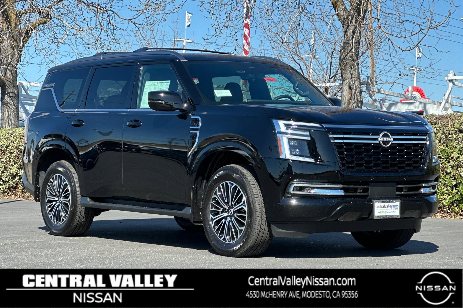 2025 Nissan Armada Platinum's photo