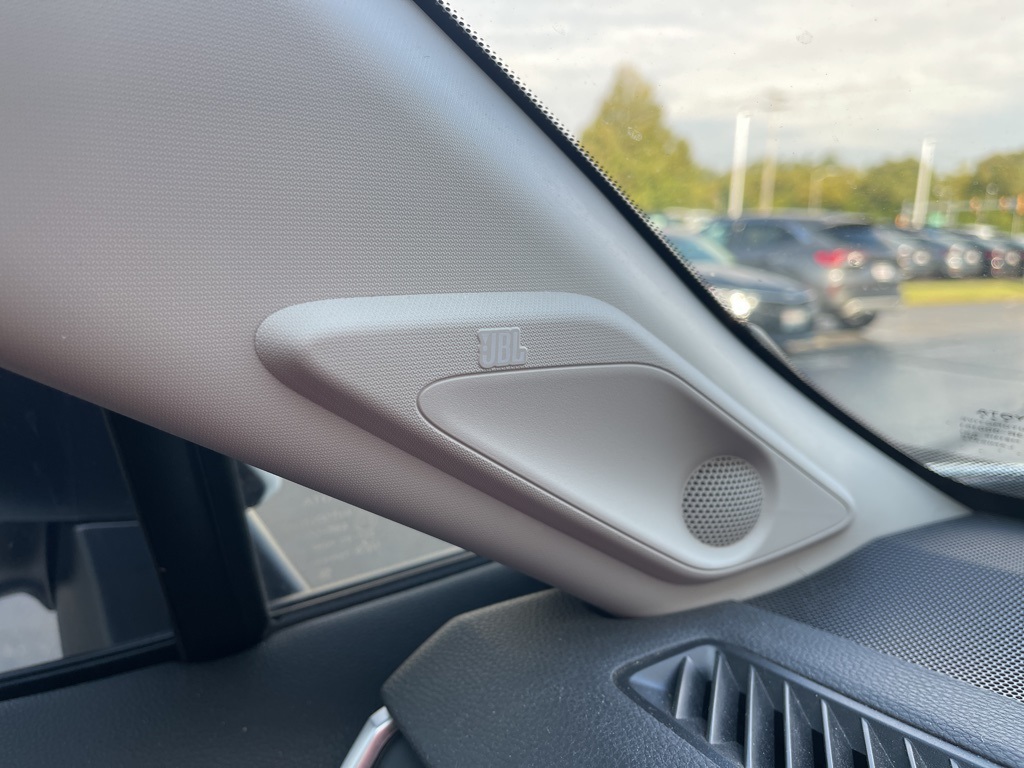 2024 Toyota RAV4 Hybrid Limited photo 7