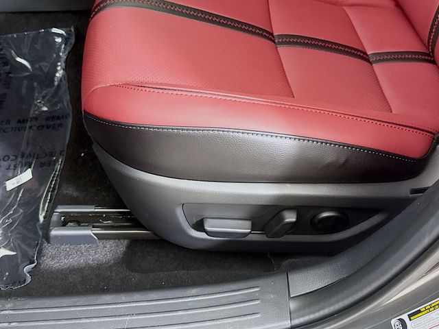 2025 Mazda CX-50 Premium photo 19