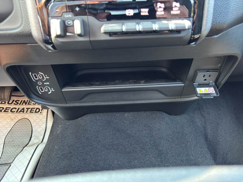 2025 Ram 2500 Tradesman photo 25