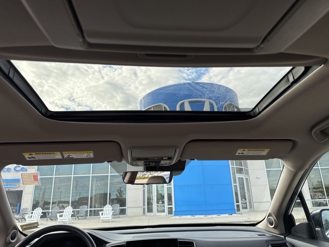 2021 Honda Pilot Touring photo 17