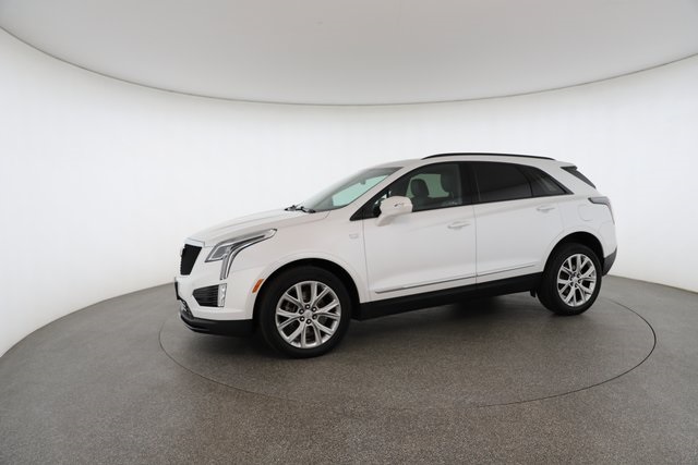 2021 Cadillac XT5 Sport photo 2