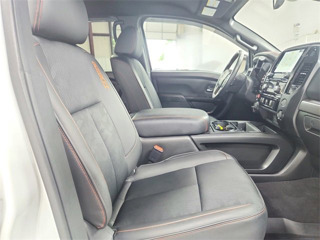 2024 Nissan Titan PRO-4X photo 30