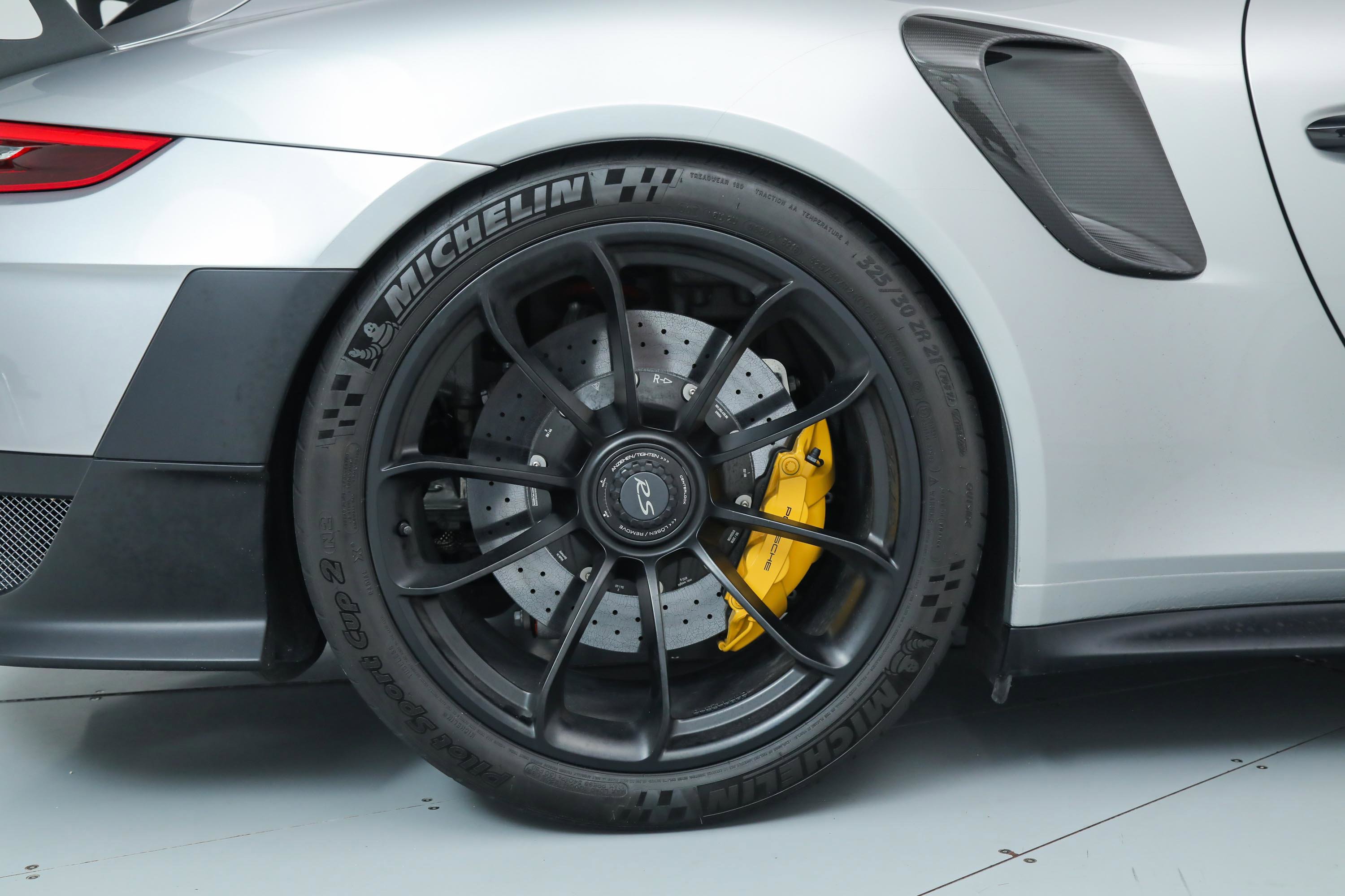 2019 Porsche 911 GT2 RS photo 34
