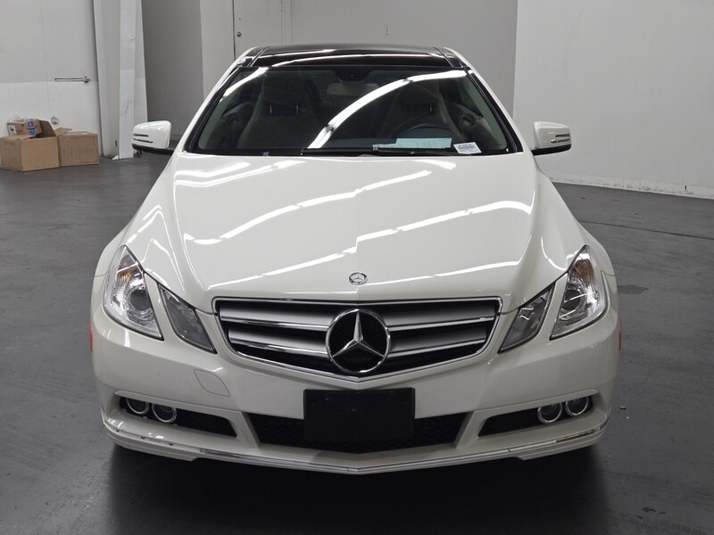 2011 Mercedes Benz E 350 photo 3