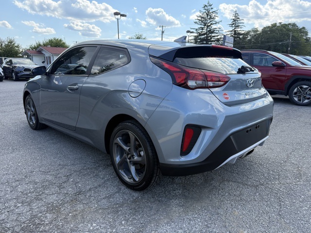 2020 Hyundai Veloster 2.0L Premium photo 5