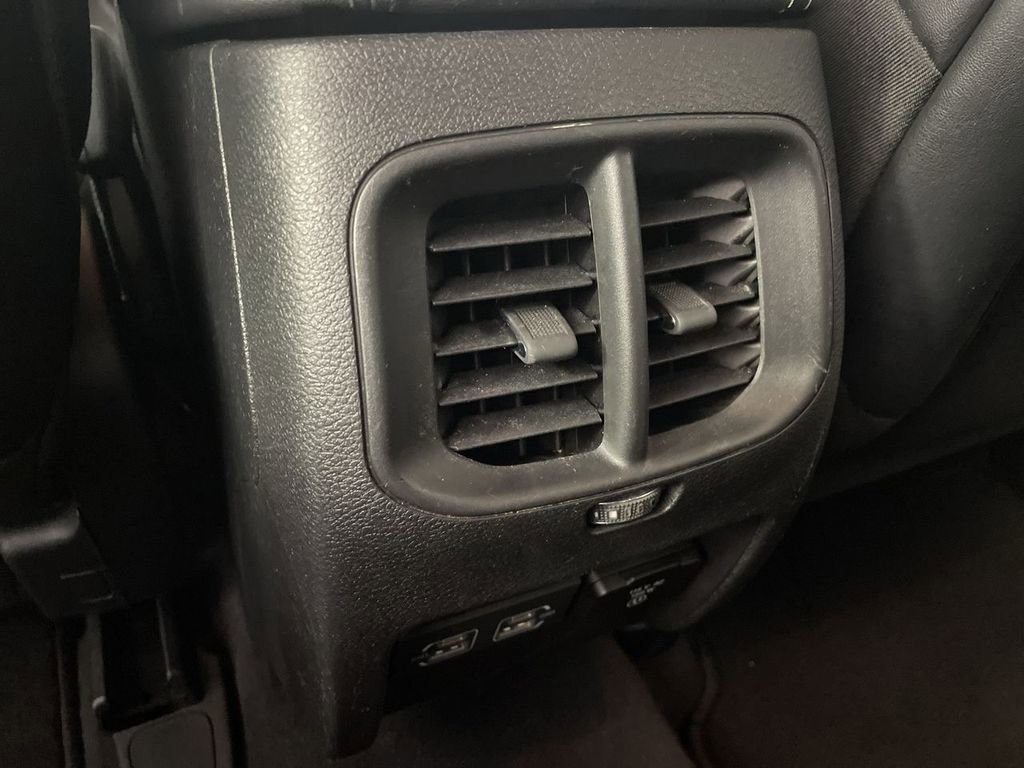 2023 Jeep Cherokee Altitude Lux photo 20