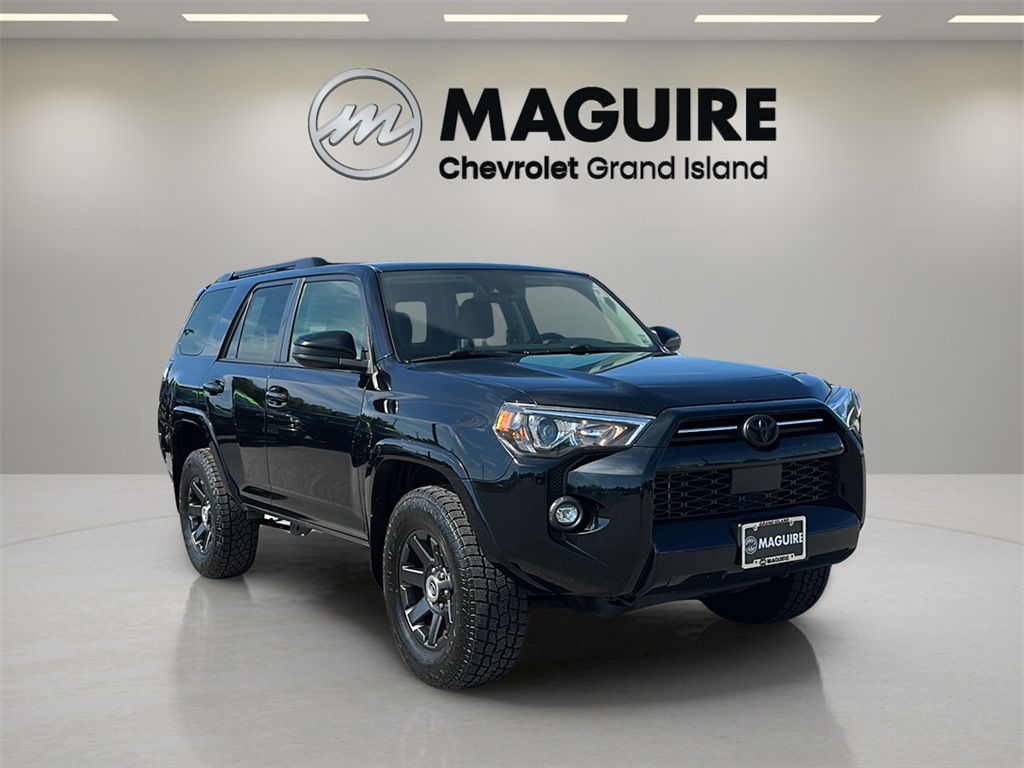 2022 Toyota 4Runner SR5 Trail photo 4