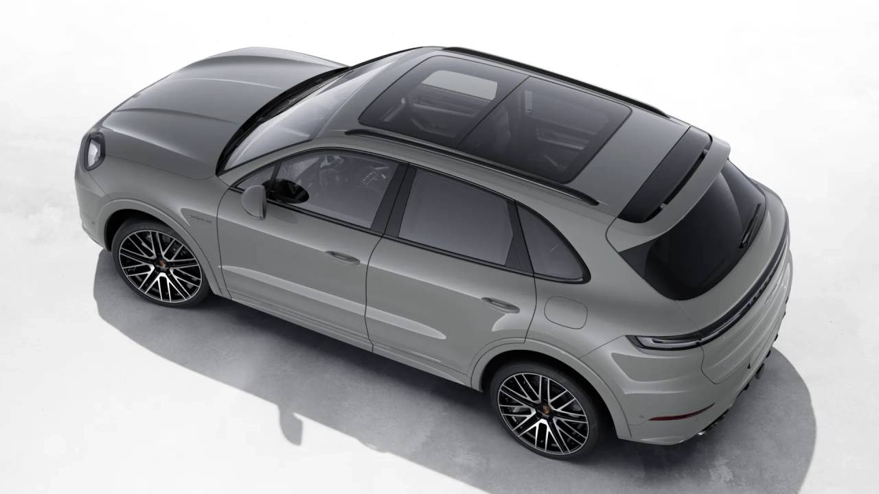 2026 Porsche Cayenne E-Hybrid photo 4