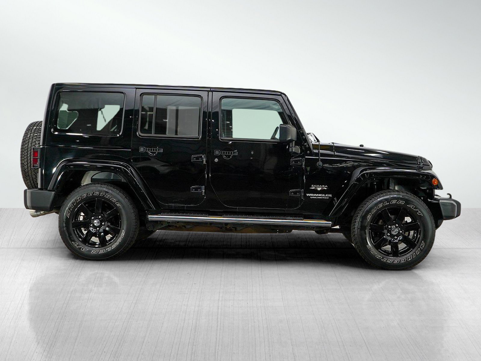 2016 Jeep Wrangler Sahara Sport photo 5