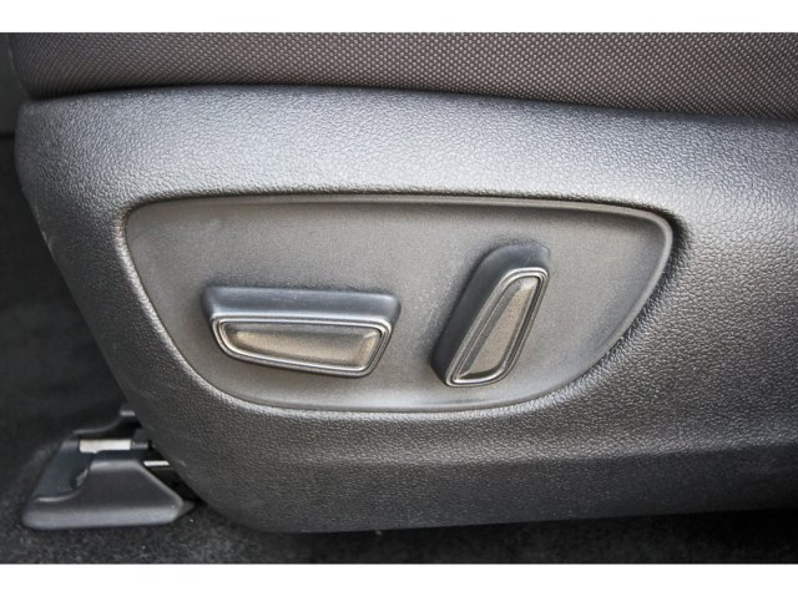 2024 Toyota Highlander LE Black at Robbins Nissan