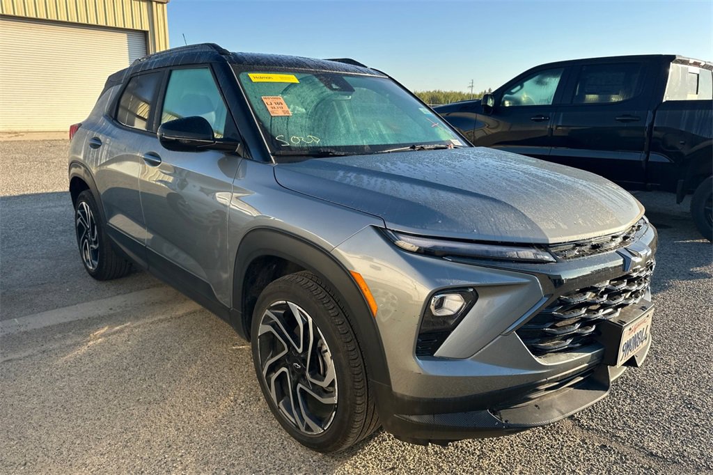 2024 Chevrolet Trailblazer RS photo 2