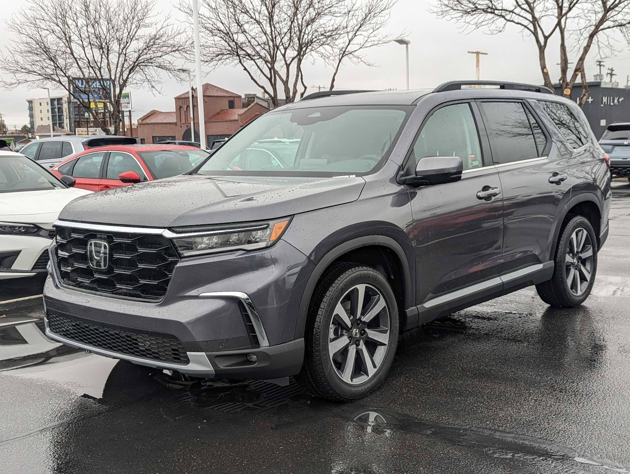 2025 Honda Pilot Touring photo 6