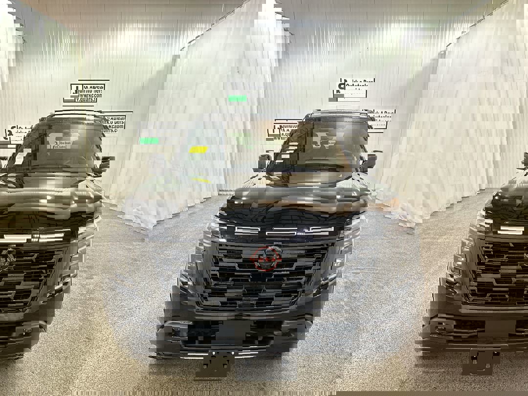 2025 Nissan Armada photo 2