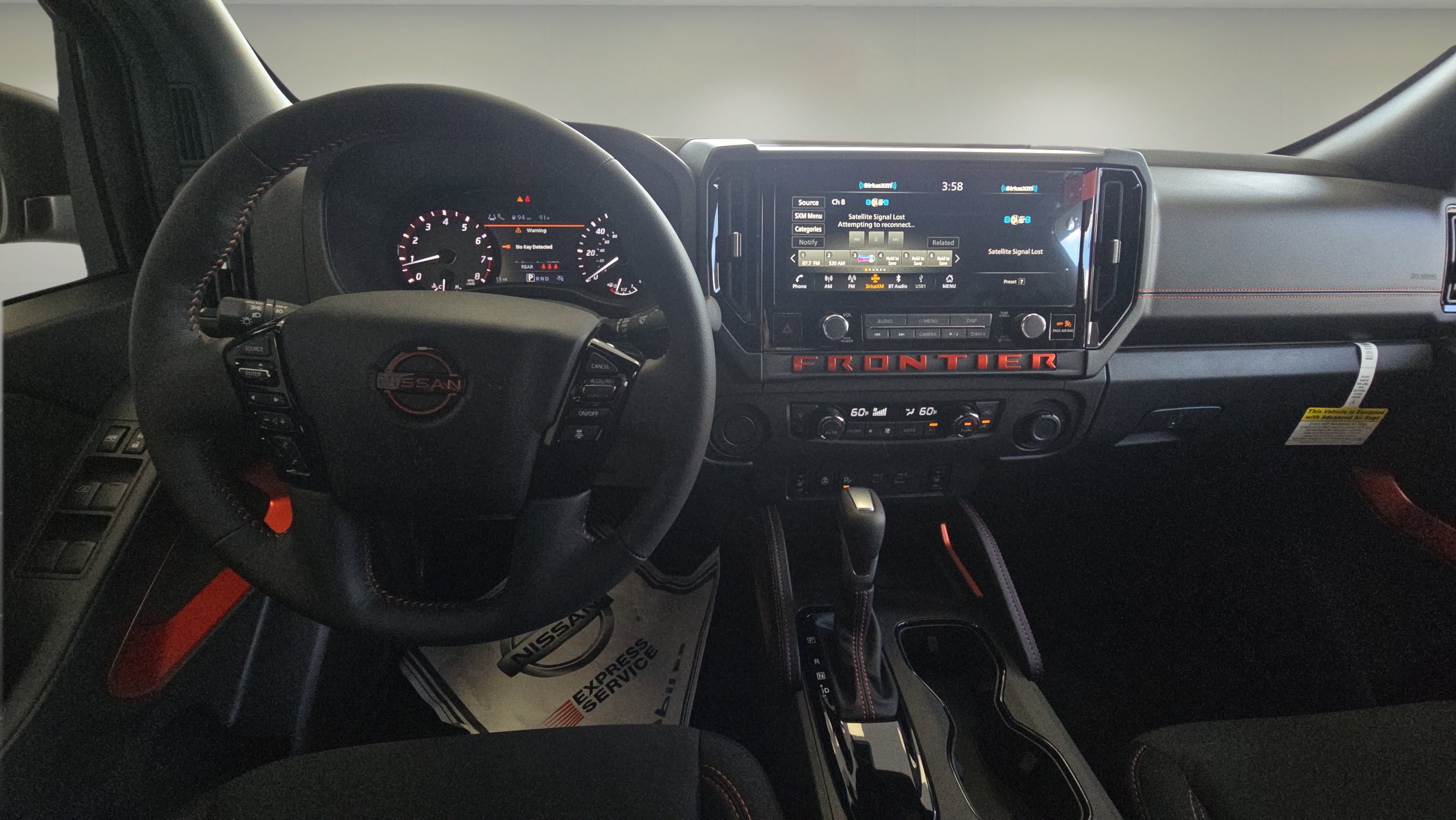 2025 Nissan Frontier photo 3