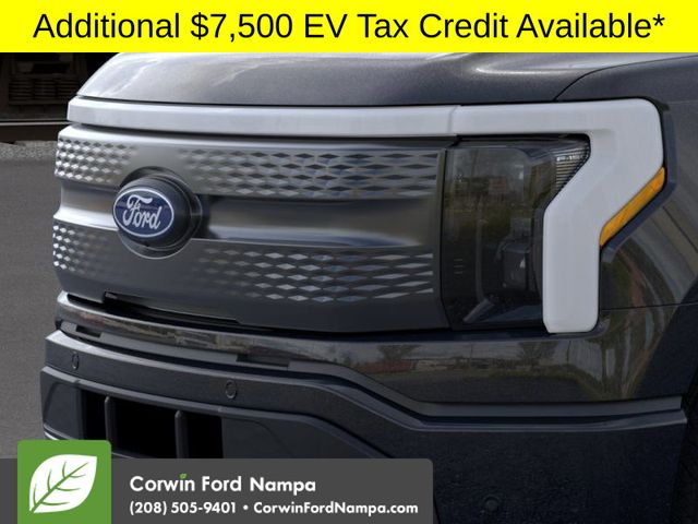 2025 Ford F-150 Lightning photo 17