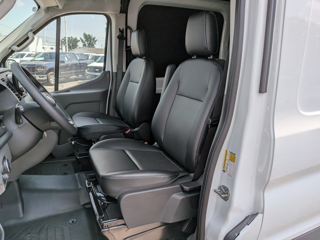 2025 Ford Transit photo 9