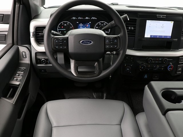 2025 Ford F-350 XL photo 16
