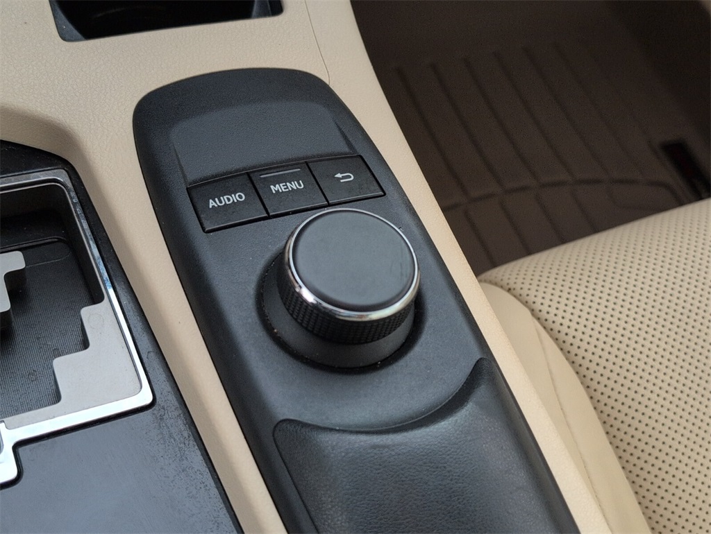 2015 Lexus ES 350 photo 19
