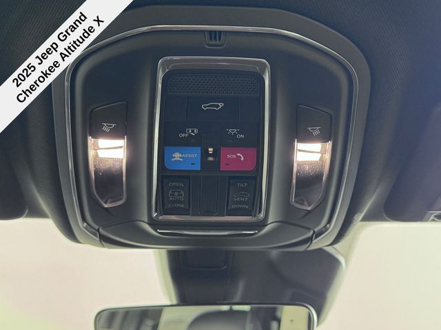 2025 Jeep Grand Cherokee Altitude photo 23