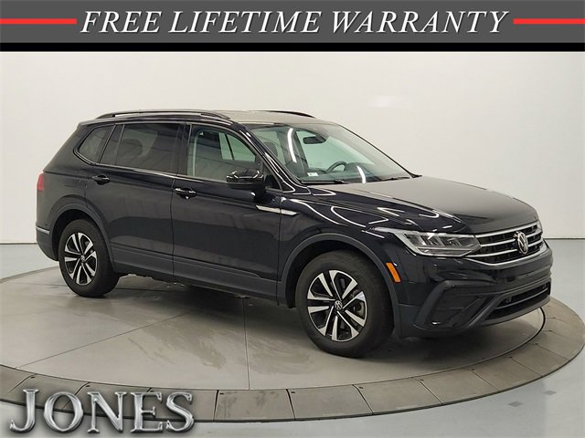 2024 Volkswagen Tiguan S's photo