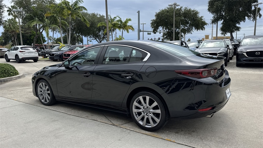 2022 Mazda Mazda3 Select photo 8