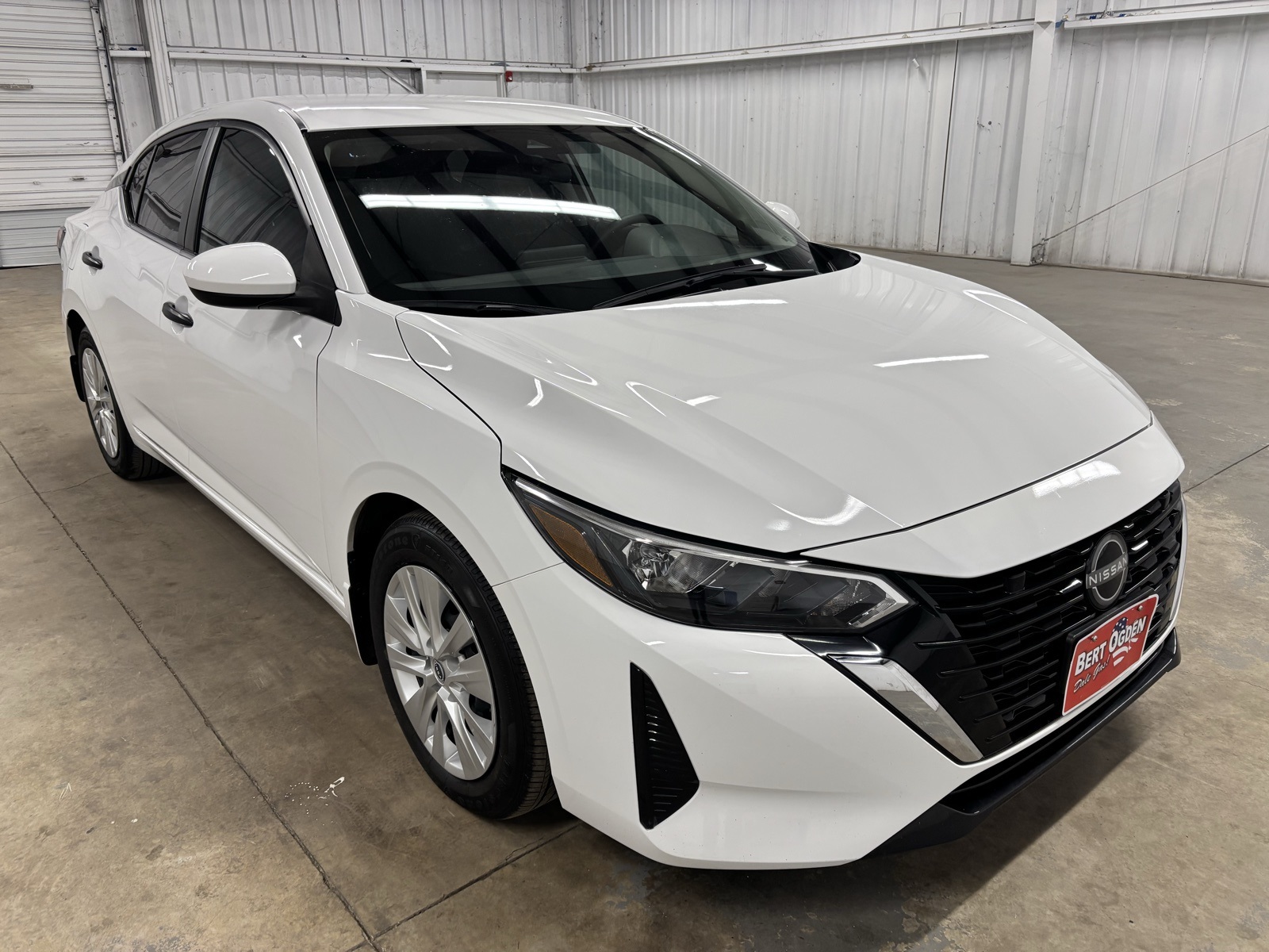 2024 Nissan Sentra S's photo