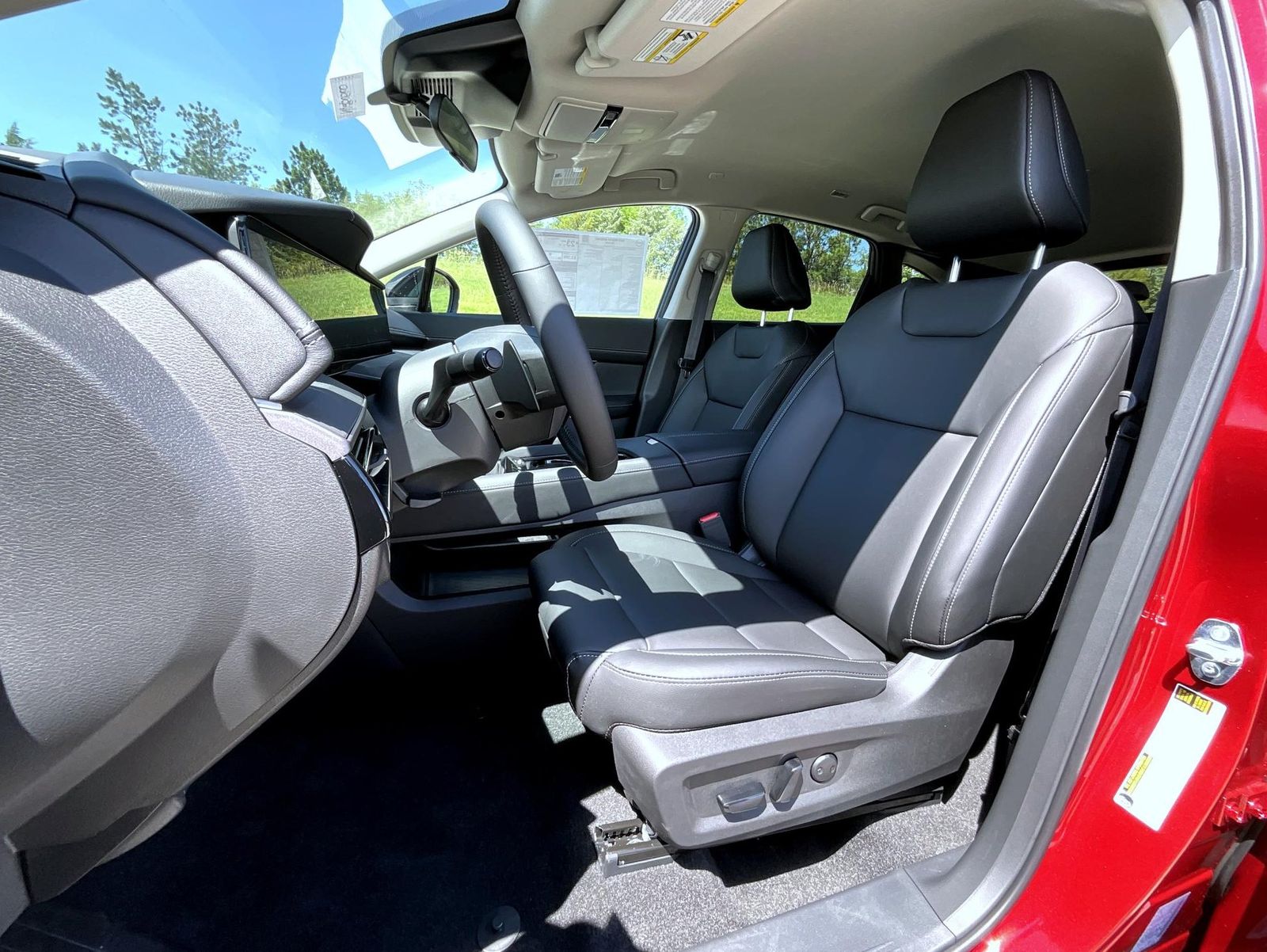 2025 Nissan Murano SV photo 10