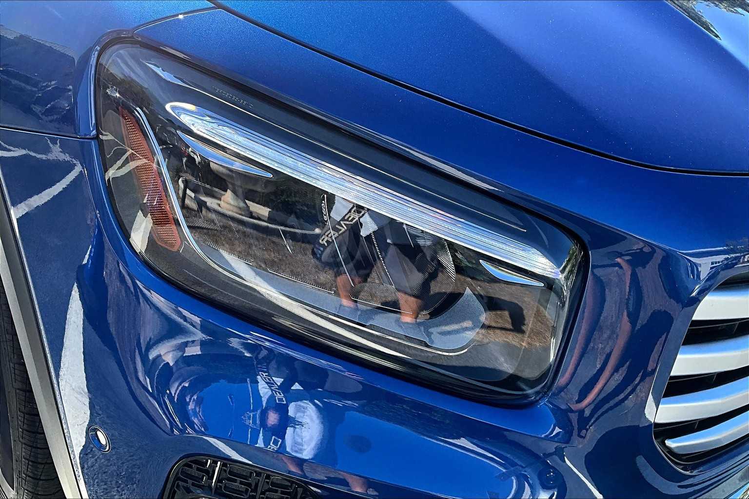 2025 Mercedes Benz GLB 250 photo 26