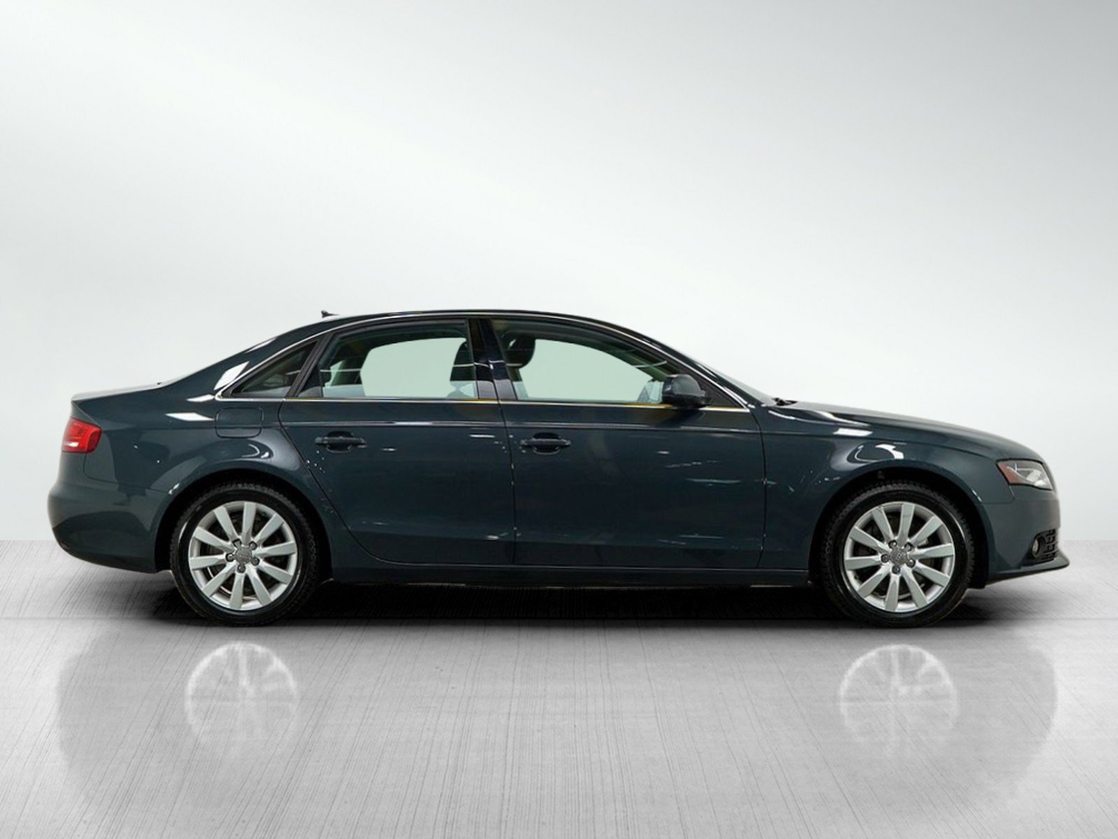 2011 Audi A4 2.0T Premium Plus photo 6