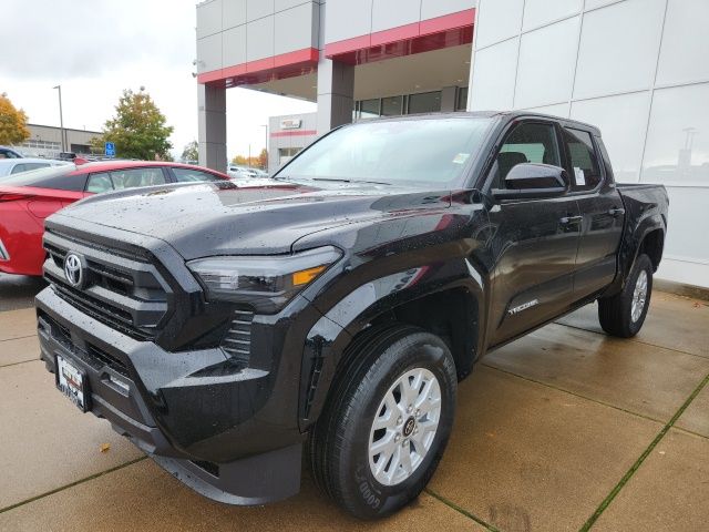 2025 Toyota Tacoma SR5 4x4 Double Cab photo 3