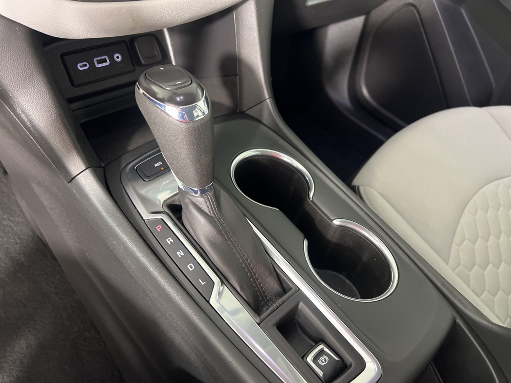 2019 Chevrolet Equinox LS photo 24