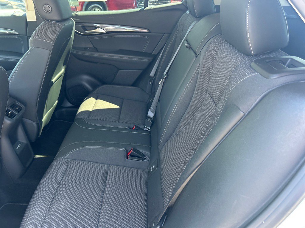 2022 Buick Envision Preferred photo 13