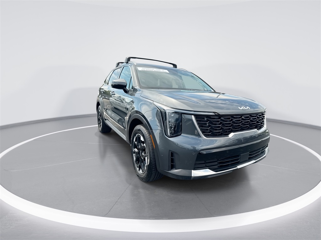 2025 Kia Sorento S photo 2