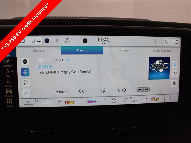 2025 Jeep Wrangler Sahara 4xe photo 8