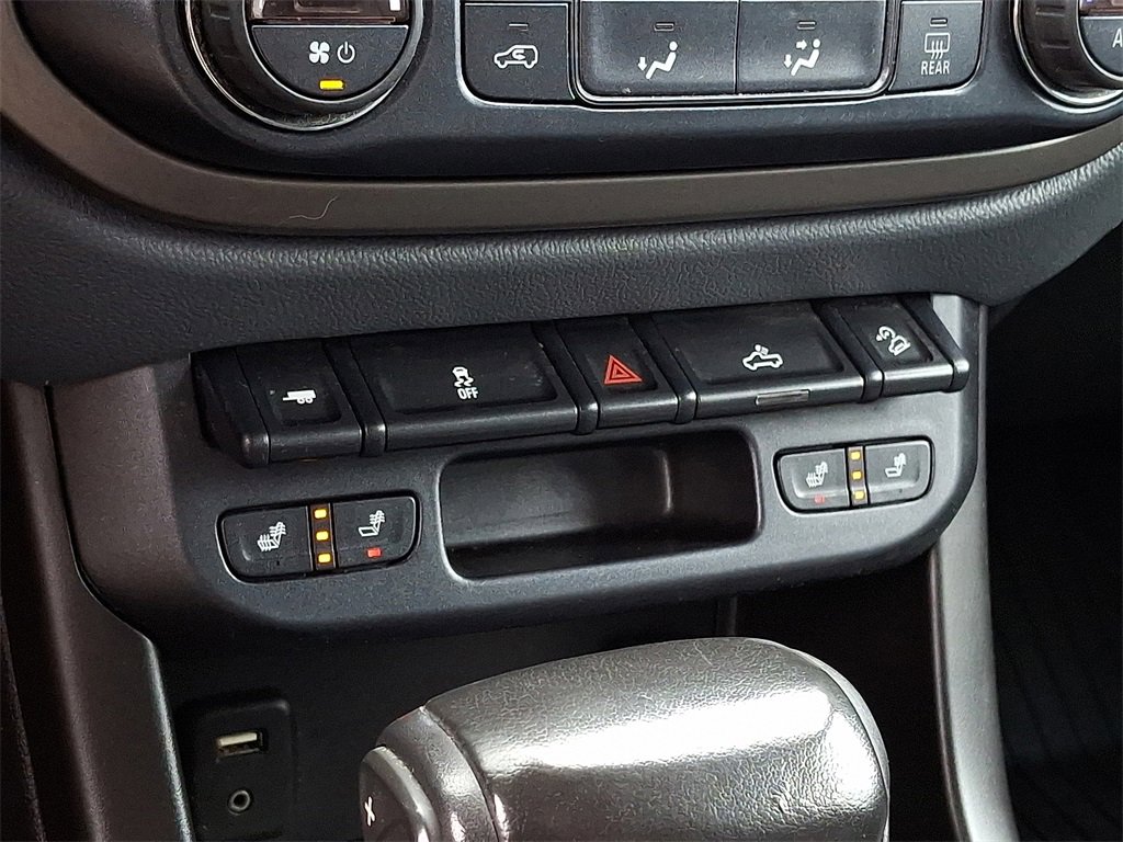 2018 Chevrolet Colorado Z71 photo 16