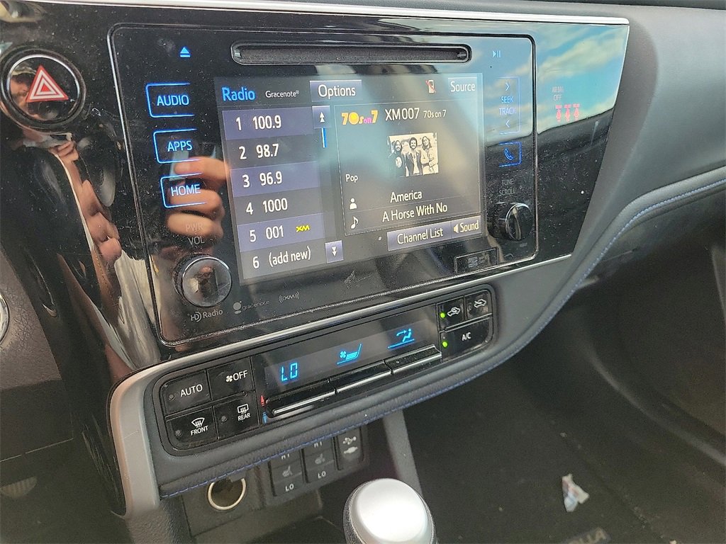 2018 Toyota Corolla XLE XSE photo 21