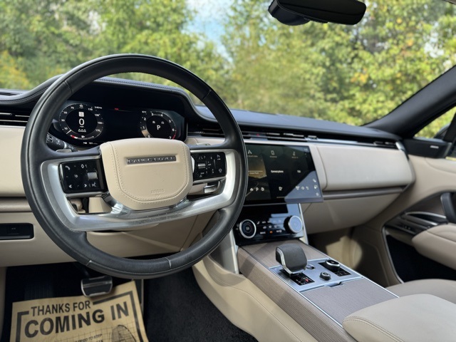 2023 Land Rover Range Rover SE photo 24