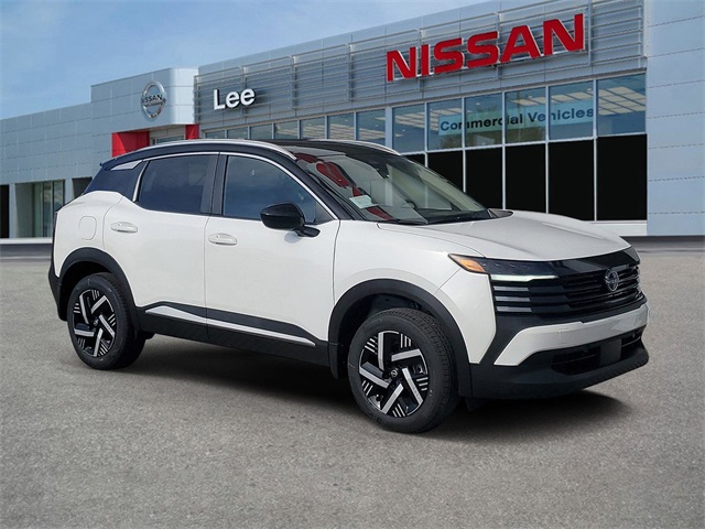 2026 Nissan KICKS SV's photo